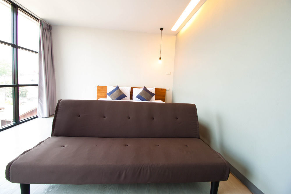 3 Laan House Hotel Чиангмай Екстериор снимка