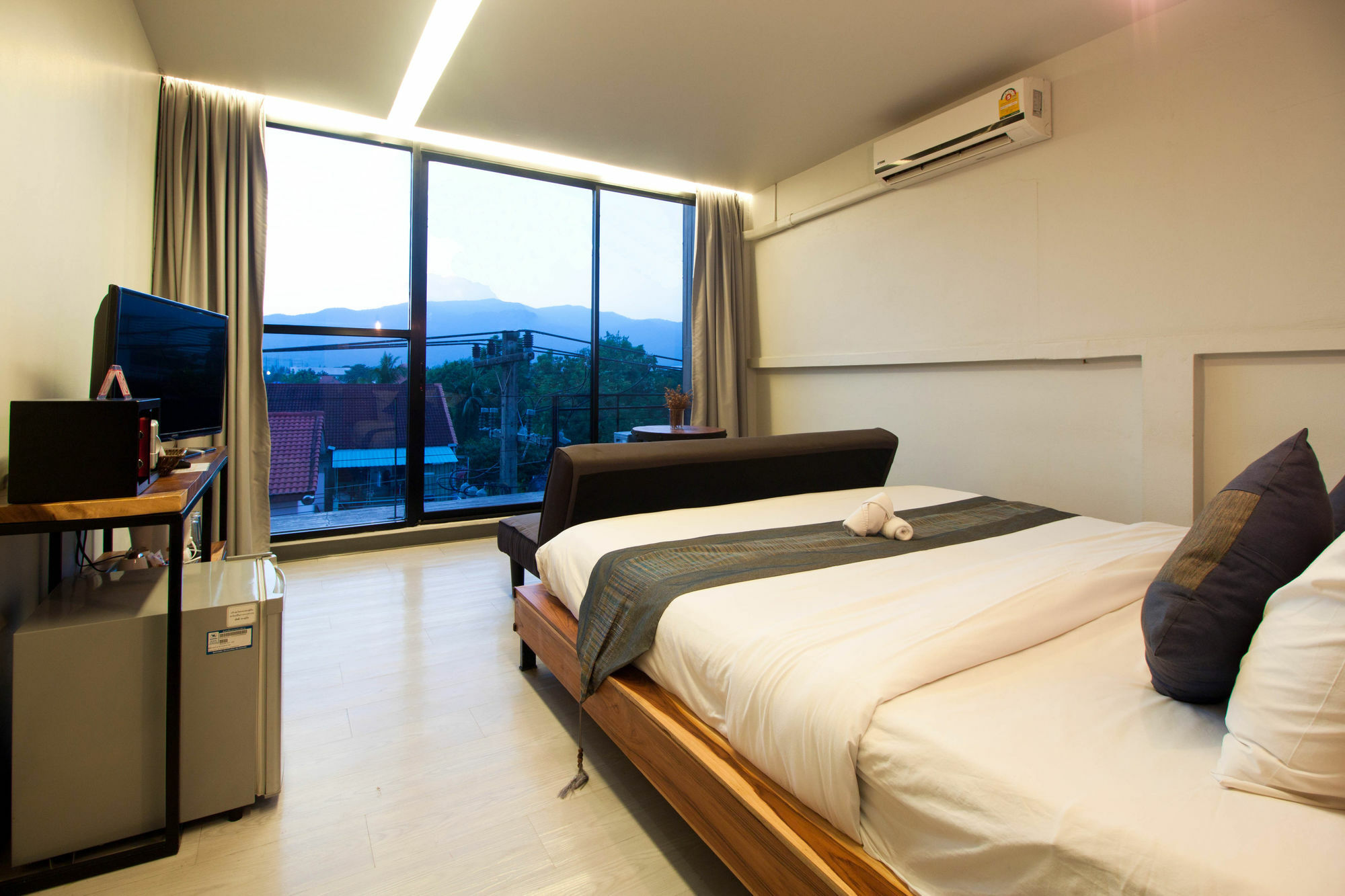 3 Laan House Hotel Чиангмай Екстериор снимка